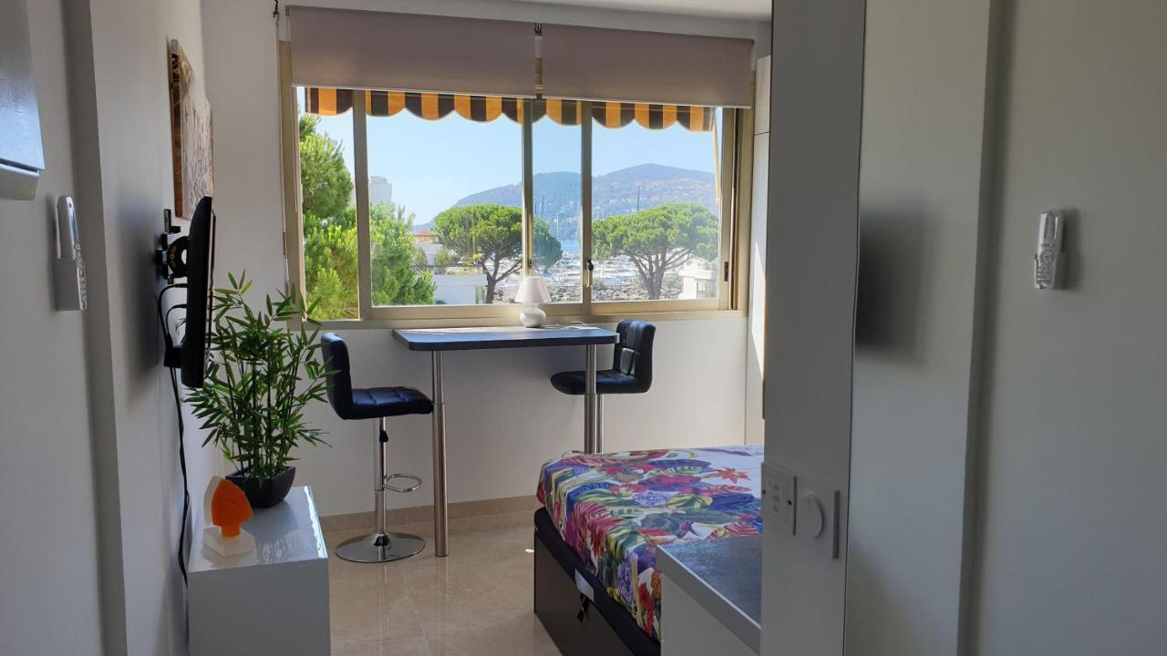 Garden And Beach Sea View Apartment Cannes Mandelieu 外观 照片
