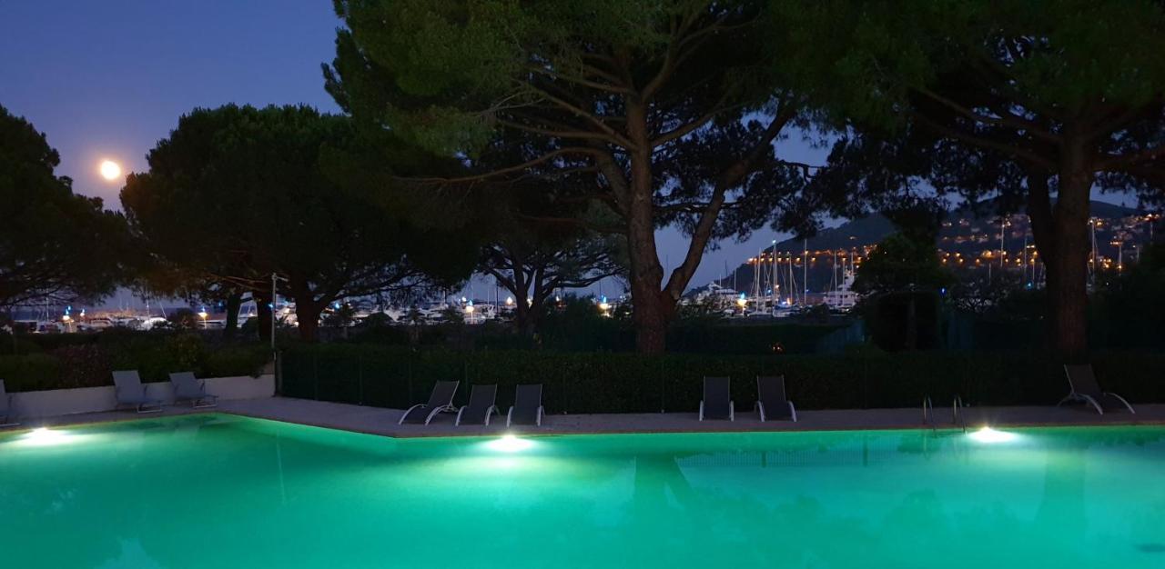 Garden And Beach Sea View Apartment Cannes Mandelieu 外观 照片